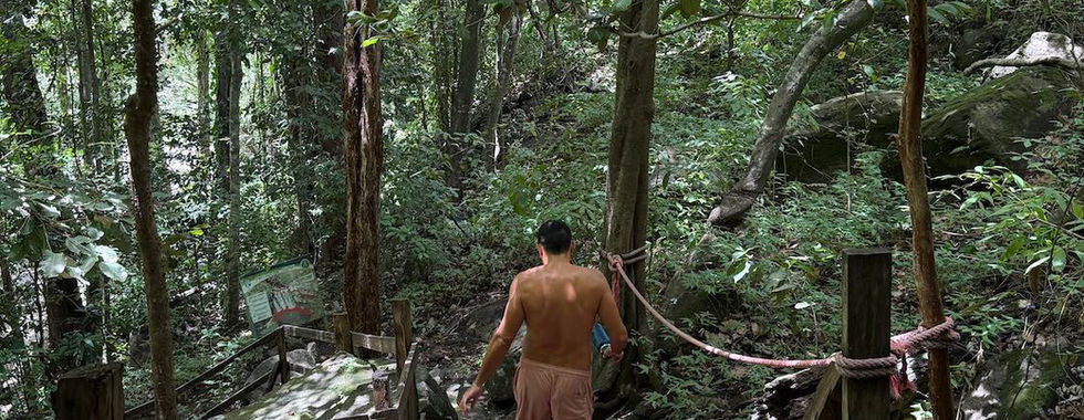 Llanos de Cortez Waterfall trail