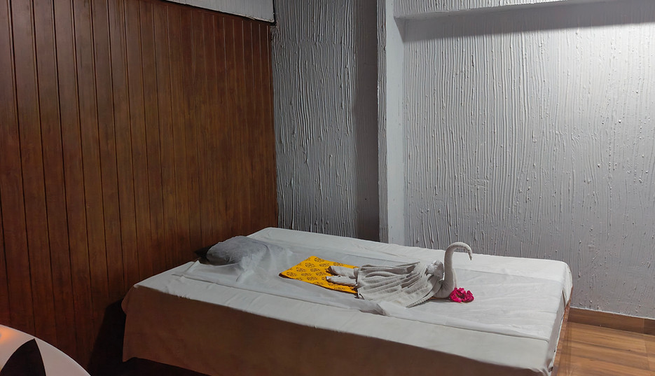 Heated Stone Massage In Thane