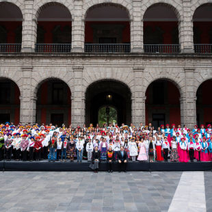Sheinbaum impulsa coros escolares para acercar la música a niñas y niños