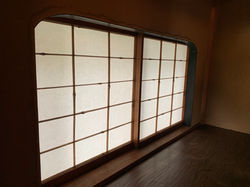 障子の桟が竹　節が景色に