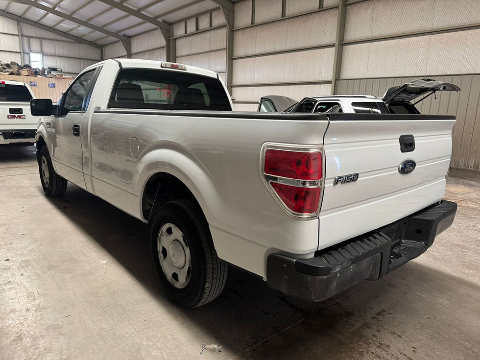 Miniatura: 2011 Ford F-150 V6 Larga