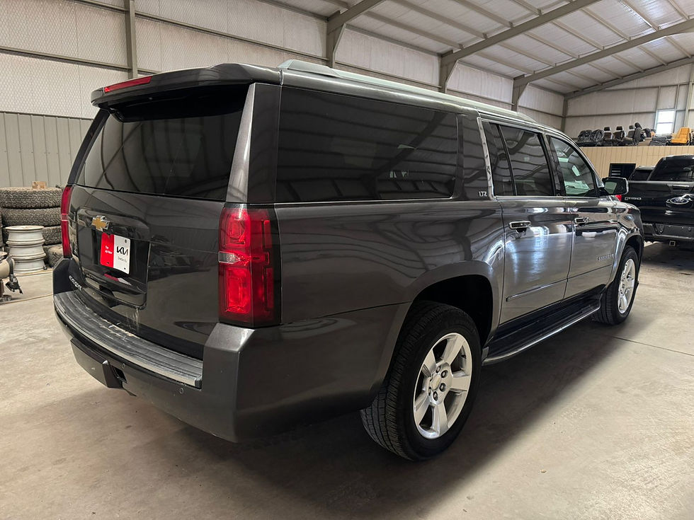 Miniatura: 2015 Chevrolet Suburban LTZ