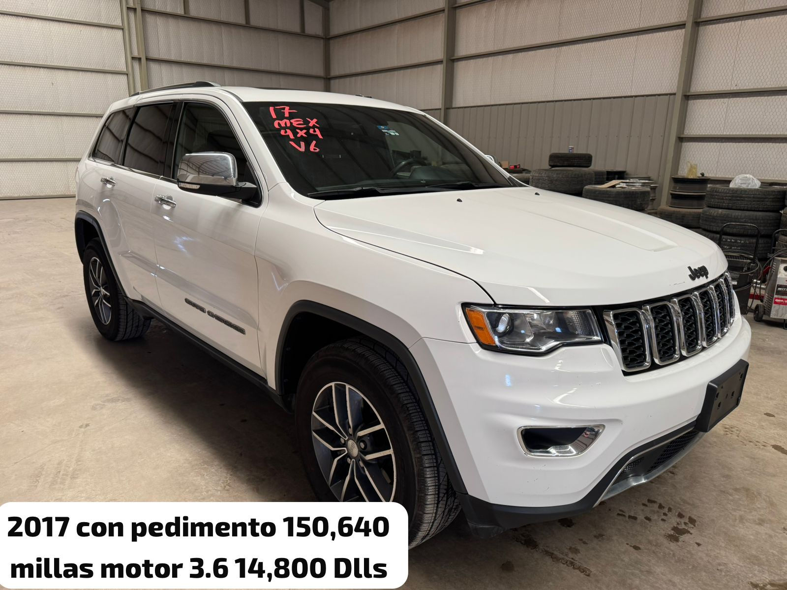 2012 Jeep Grand Cherokee  Laredo V6 4X4
