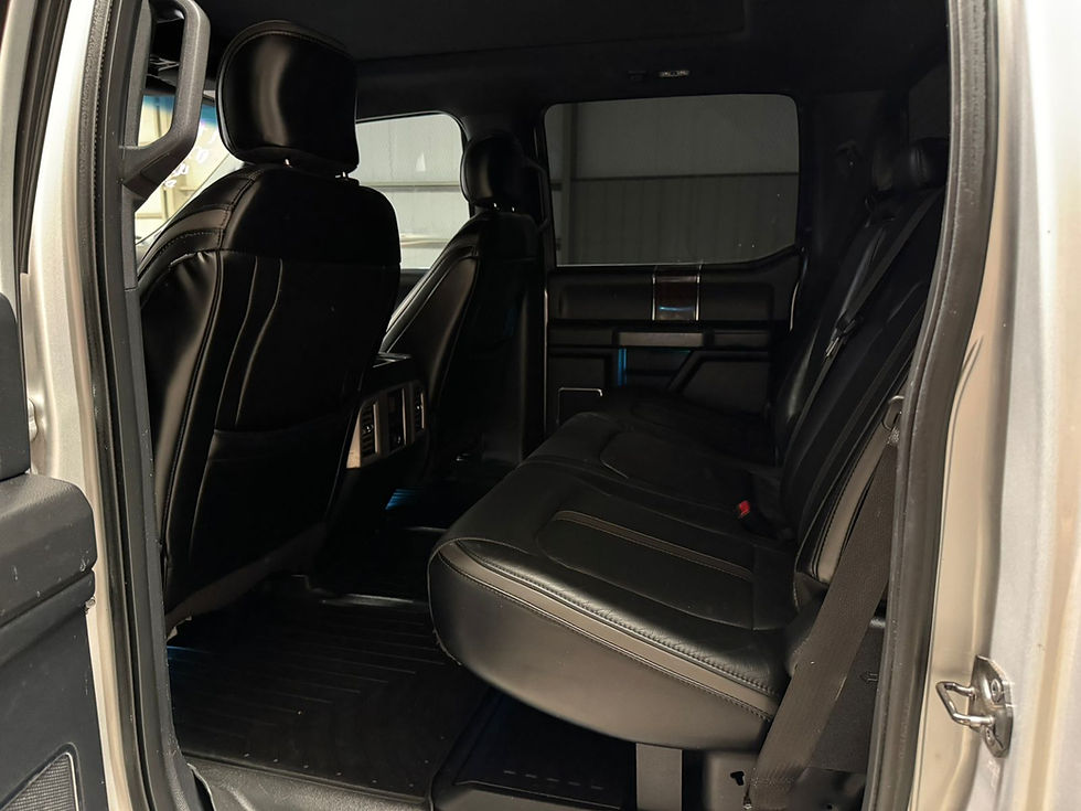 Miniatura: 2017 Ford F-350 Power Stroe Platinum Dually 4X4