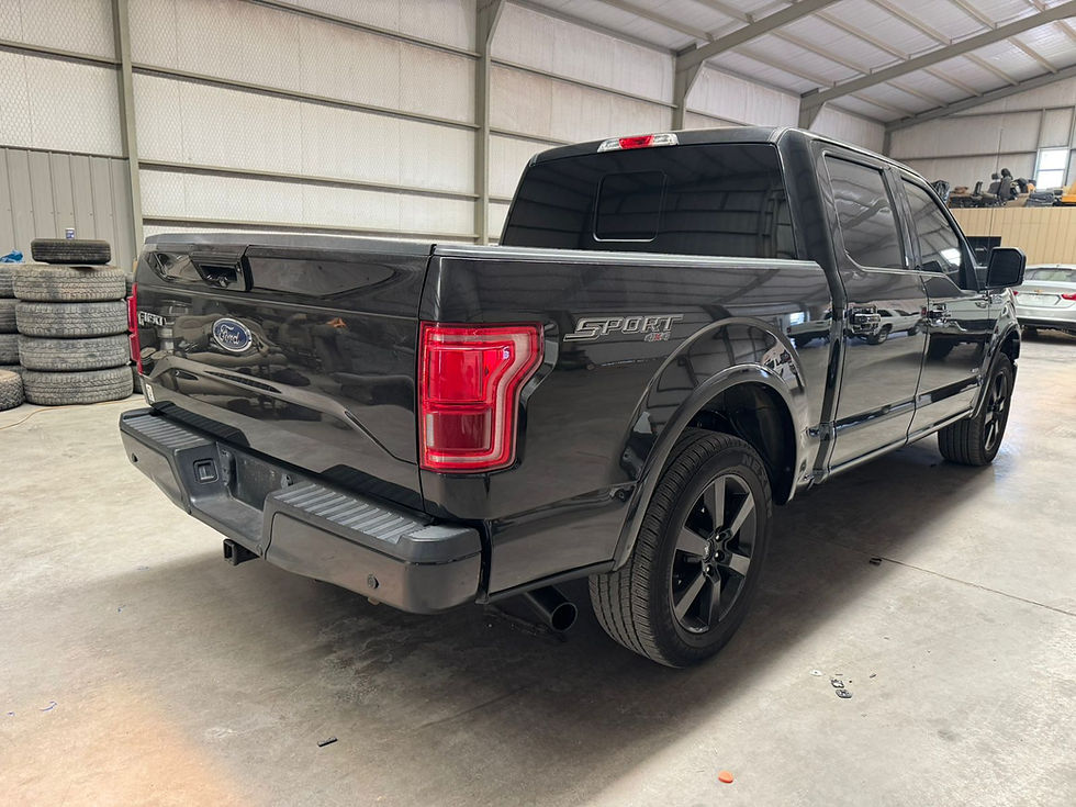 Miniatura: 2015 Ford F-150 Sport Lariat 4X4