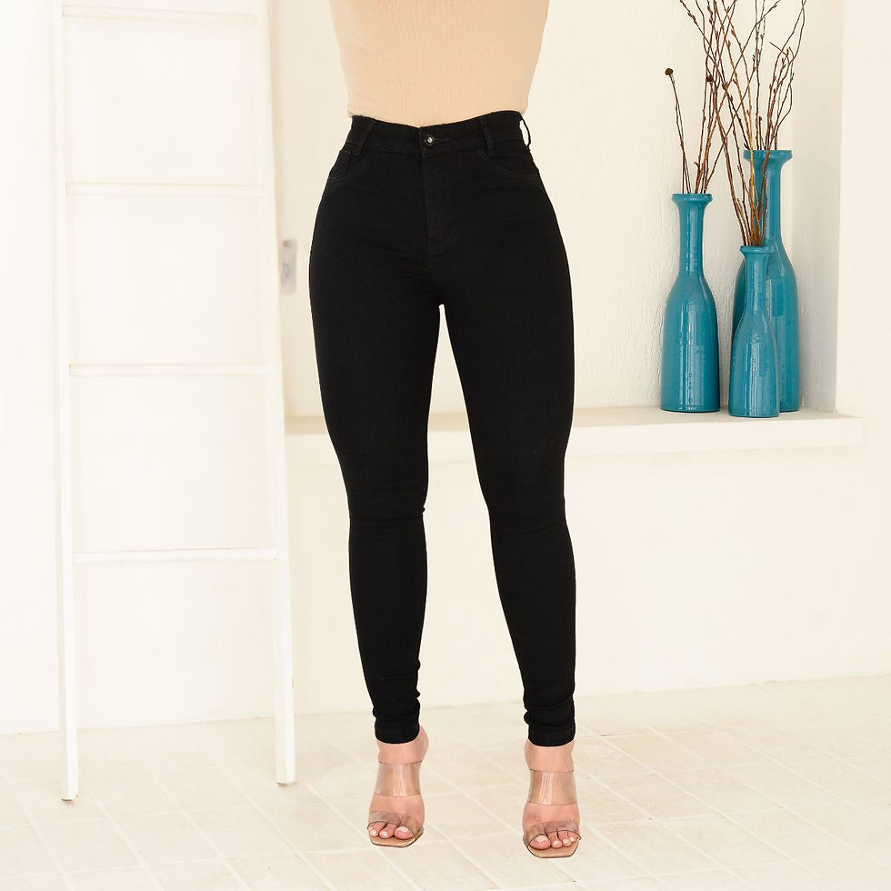 Calça Jeans Básica Preta Skinny de Cintura Média Com Lycra Feminina