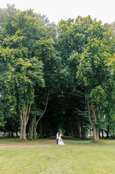 Wedding couple photo at Lucknam Park cotswolds