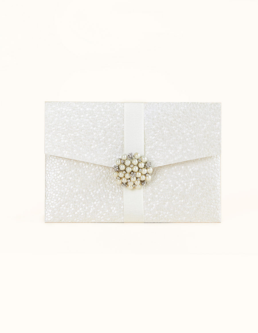 Pearls Clutch Card