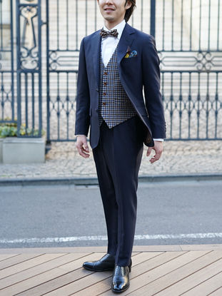 オーダータキシード　カラースーツ　ネイビータキシード　ウェディングスーツ　おしゃれ　新郎　前撮り　結婚式　東京　渋谷　表参道