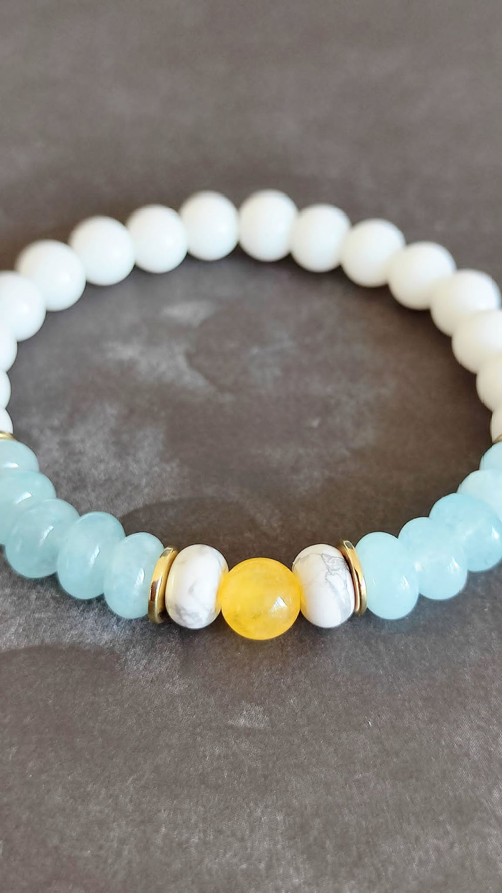 Miniature : Bracelet Cielo Dorado – Aigue-marine, Howlite et Citrine | Signé Fanny