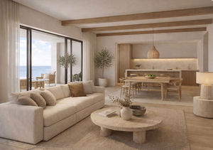 Salón mediterráneo iluminado al atardecer con tonos cálidos.