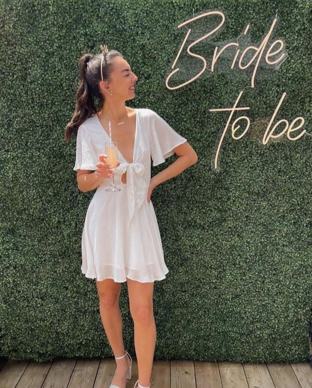 Thumbnail: Bride To Be Neon Sign