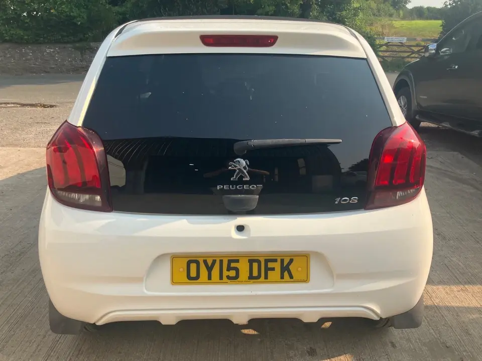 Thumbnail: 2015 Peugeot Allure - soft top