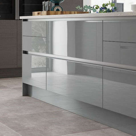 Hi Gloss kitchens at Wiganll's Newton Abbot