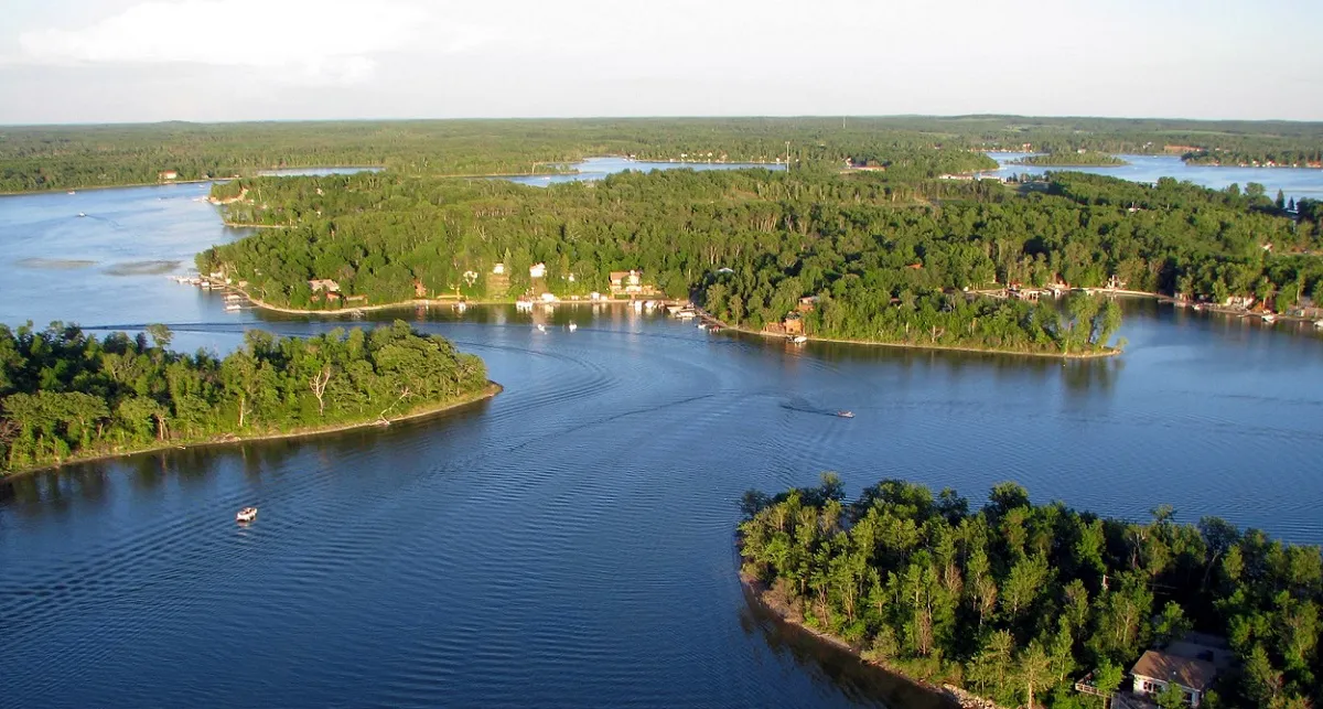 Lake Metigoshe Cruise