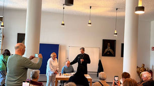 Презентация книги Александра Зорина