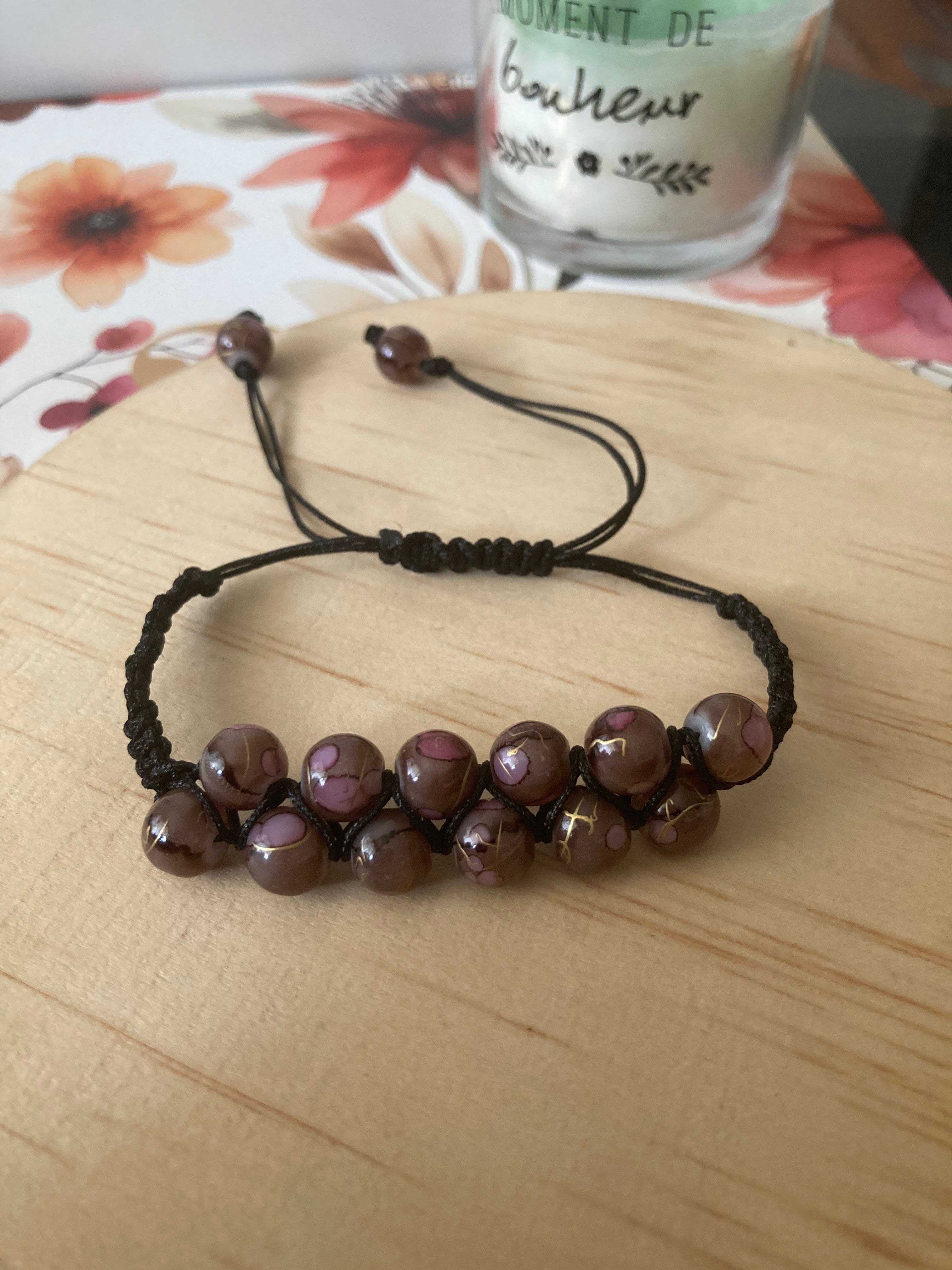 Bracelet perles en verre et cordon 