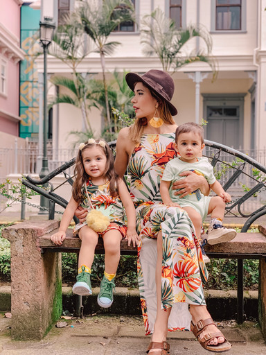 TROPICAL VIBES