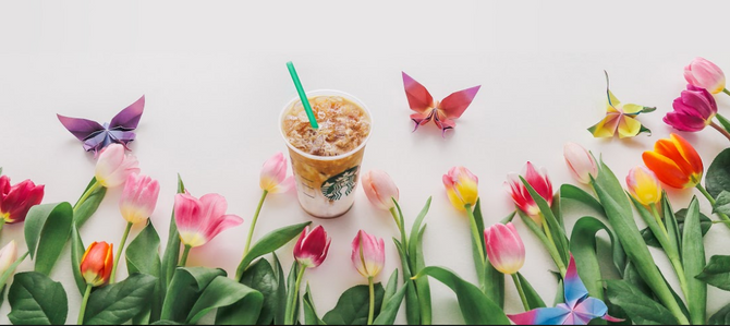 Τα Starbucks είναι πιο ανοιξιάτικα από ποτέ!