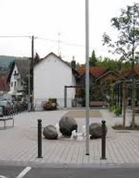 Dorfplatz.jpg