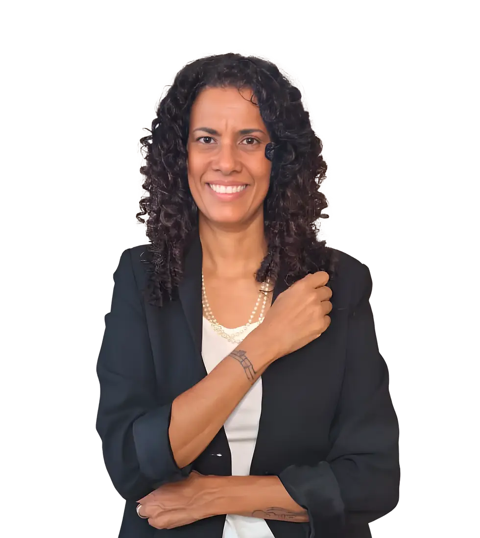 Ro braco no ombro cortada.webp