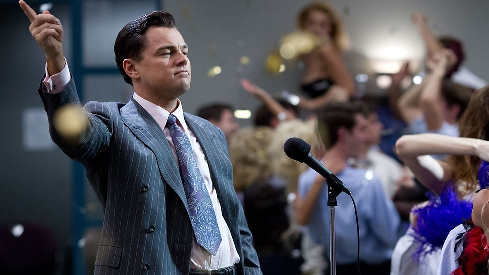 Leonardo-di-caprio-the-wolf-of-wall-street-speaking-grey-suit-charismatic