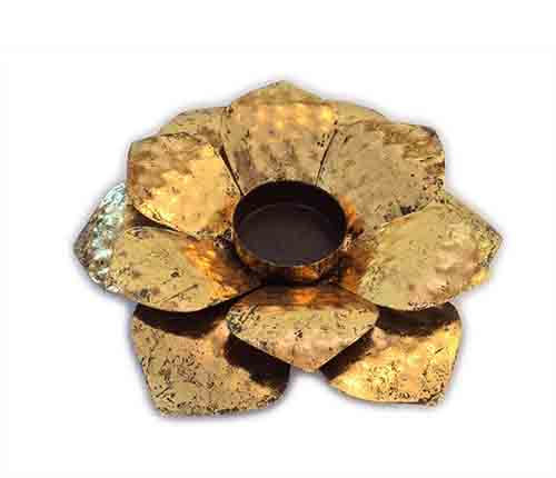 Thumbnail: Flower Candle Holder