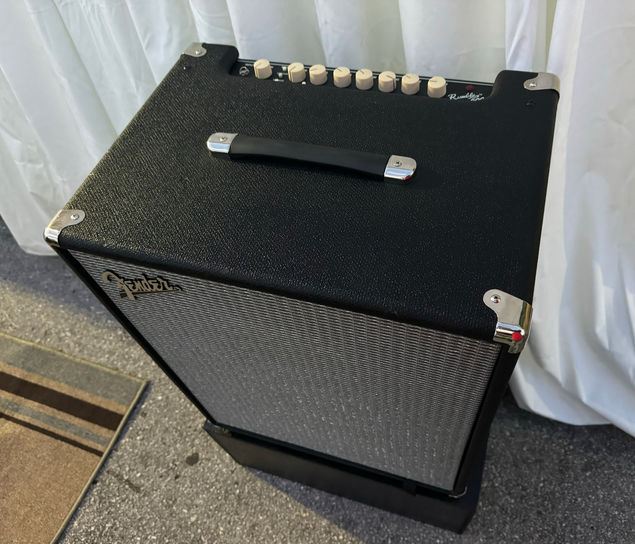 Bass Amplifier.