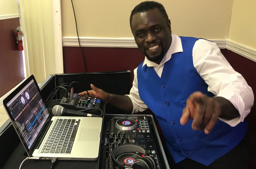 DJ ifrolix at Keedra Party.