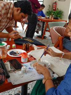 Discover the Best Creative Workshops for Newcomers in Your City
