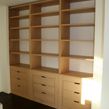 NEW FARM RESIDENCE
For this client in New Farm, Brisbane we created a built in cupboard with sliding doors.
Designed and manufactured by RZ interiors, Noosa Australia