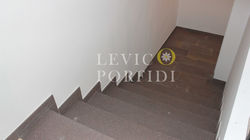 Scala e pavimentazione