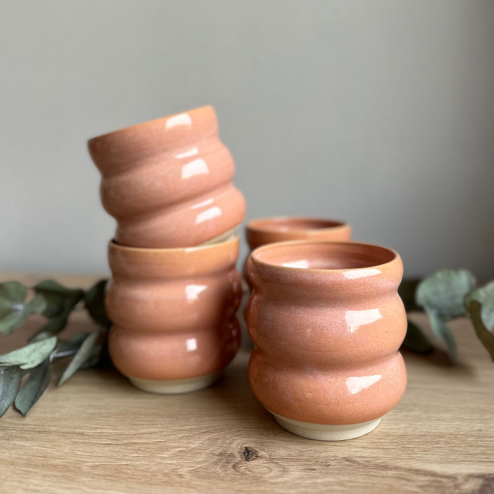 Miniaturbild: Becher gewellt, Terracotta