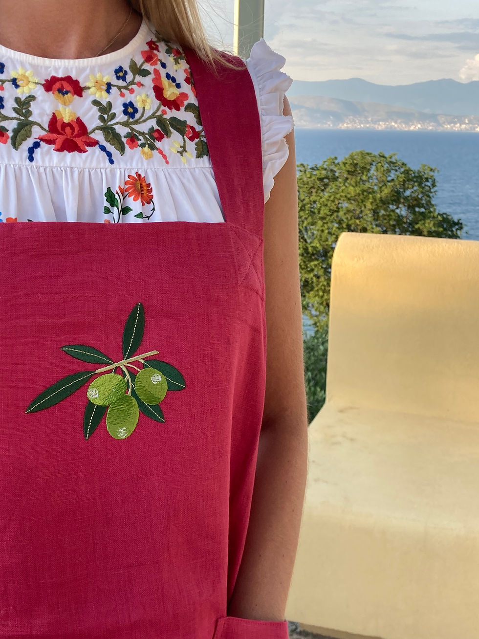 Thumbnail: Women's Apron