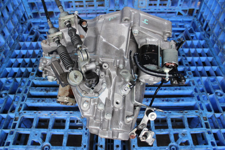 Thumbnail: 01-05 Honda Civic D17 Manual Trans.