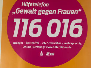 💜 Hilfetelefon „Gewalt gegen Frauen“ – Unterstützung rund um die Uhr
