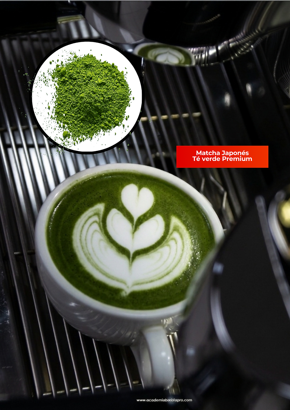 Matcha latte verde vibrante con espuma de leche - Superalimento rico en antioxidantes El Salvador