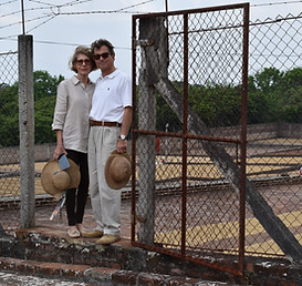 Carlos Batres de Finca Montecarlos, pionero en variedades exóticas y calidad de exportación en El Salvador.