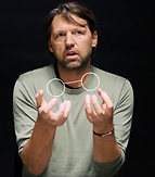 atoms to atoms aan elkaar.png