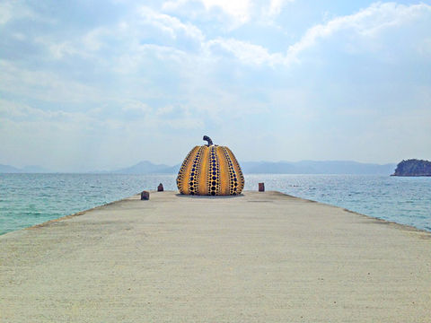 naoshima_pumpkin.jpeg