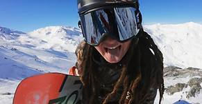 שי בלו מדריכת סנובורד.jpg