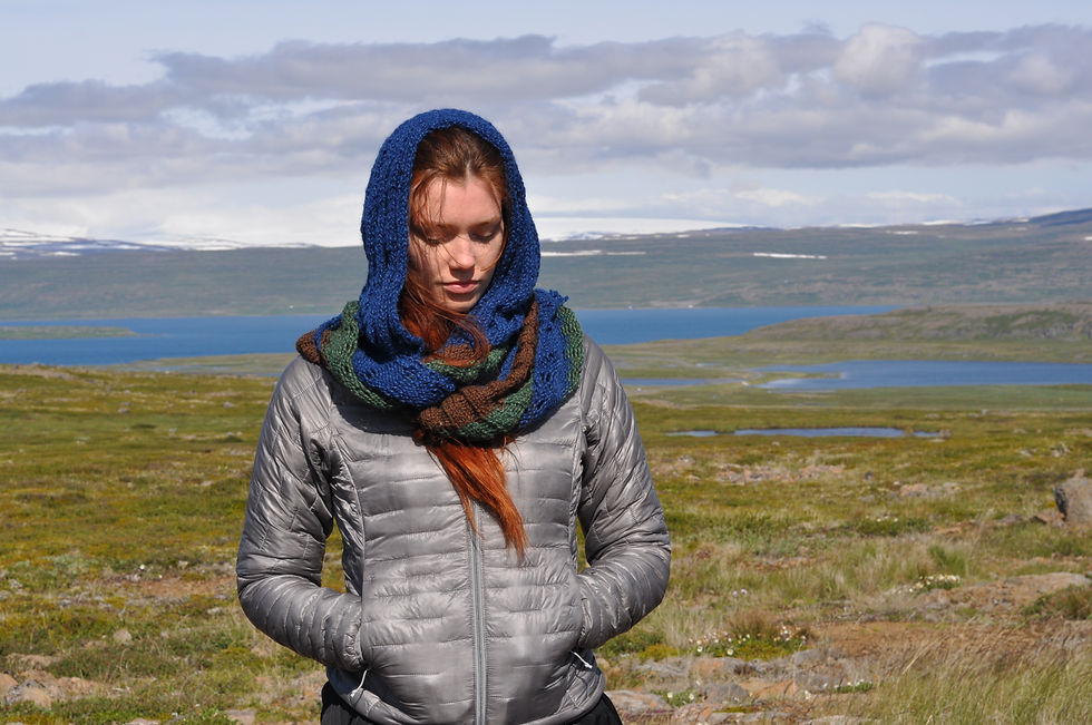 Thumbnail: Hlý sjöl - Warm Shawls - Warme tucher - 26 knitting patterns with shawls