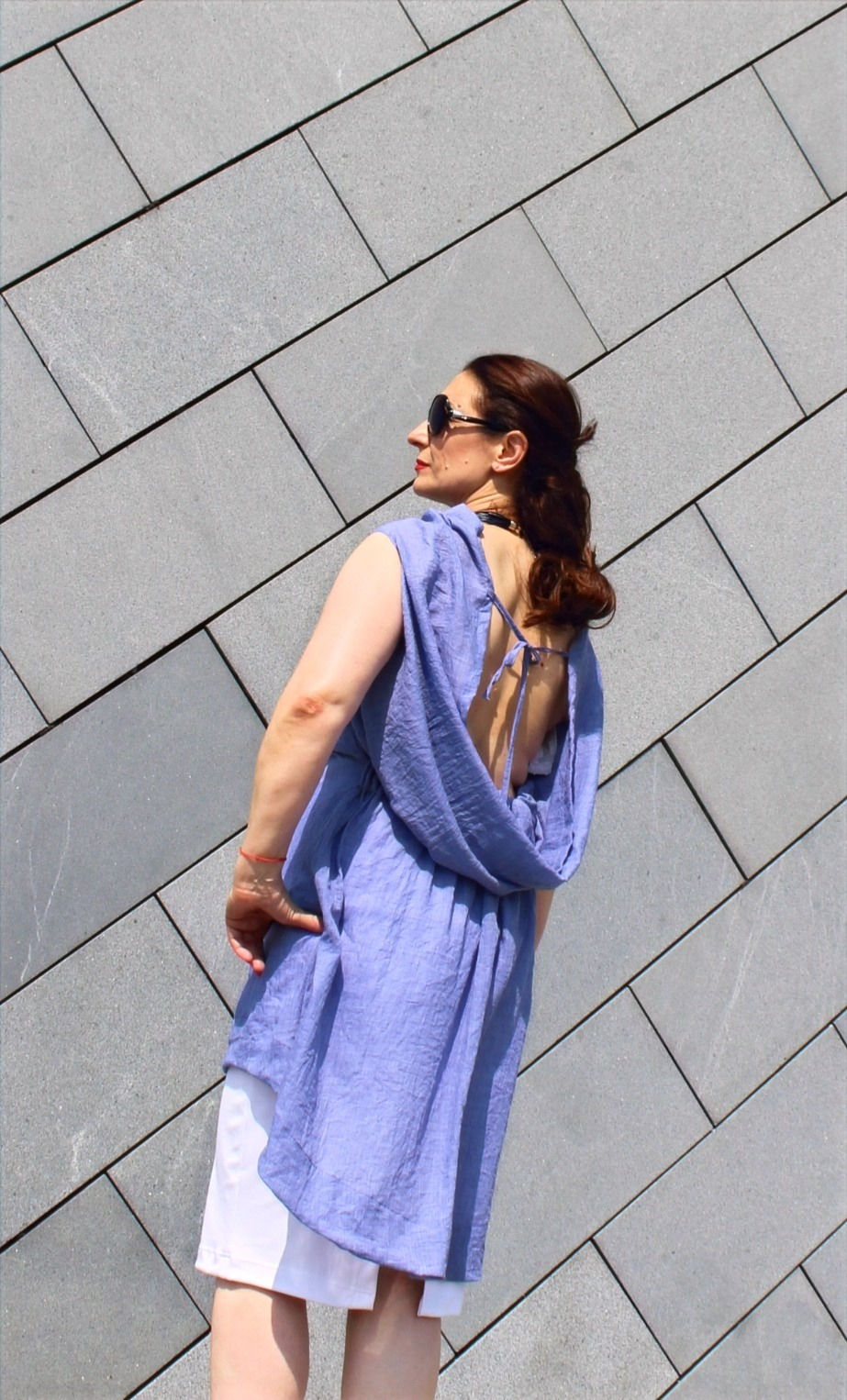 Миниатюра: AQUARIUS / Purple top