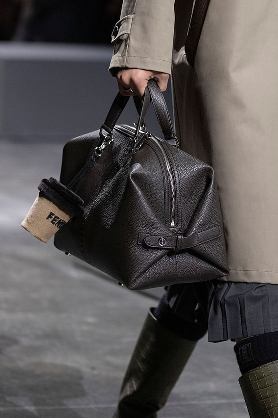 FENDI 24FW FF Eclissi Siesta FFジャガードスモールバッグ Fendi F/W '24: A Fiesta for the Siesta
