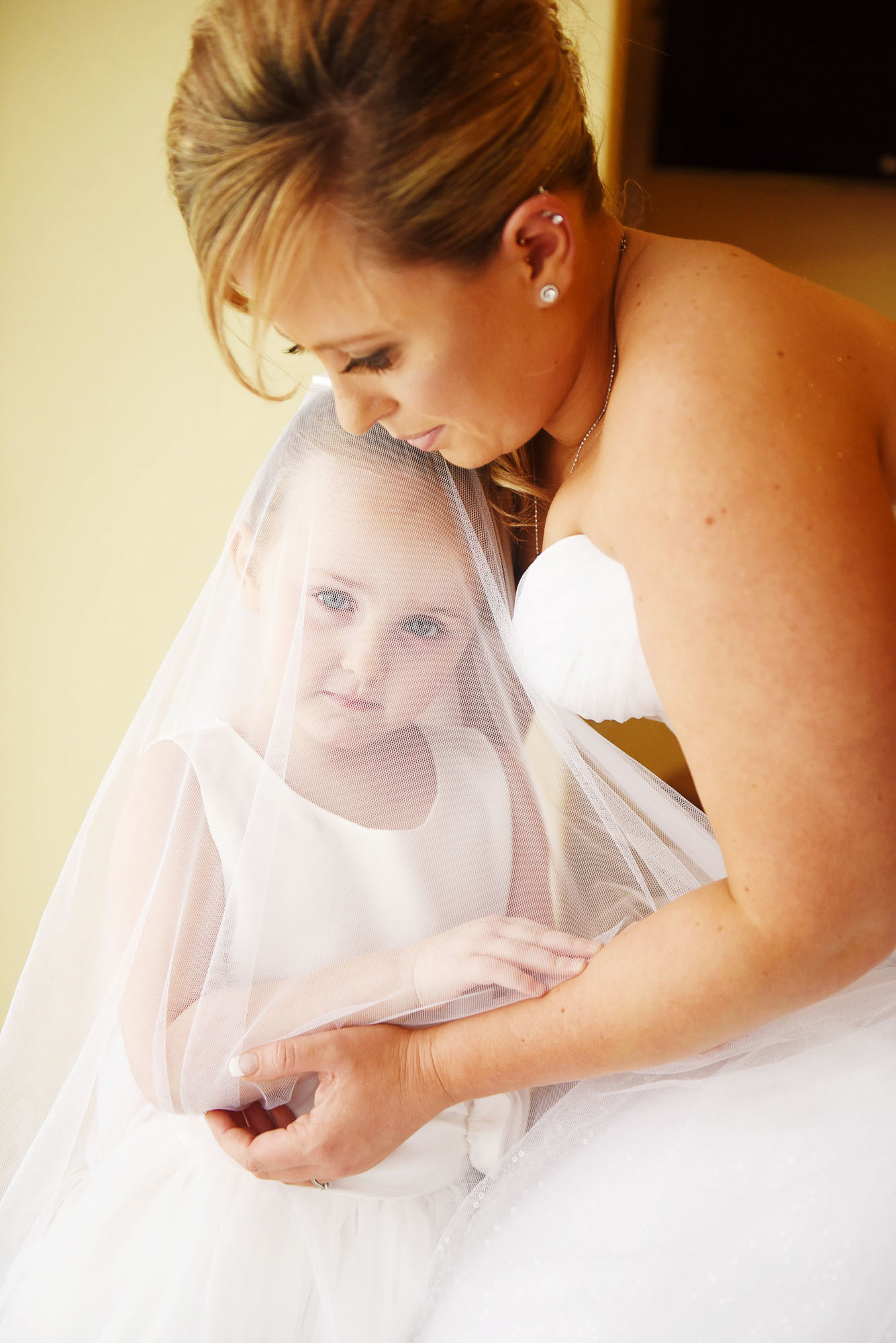 Bride and daughter