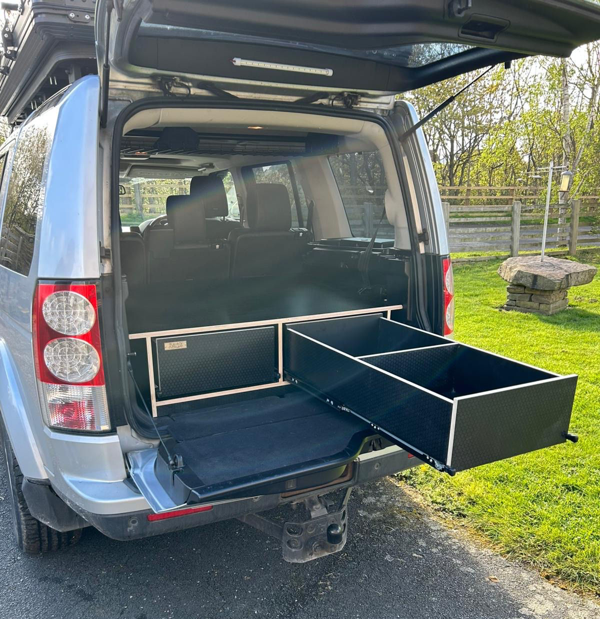 Discovery 3/ 4 Fitted Storage Boot Drawers