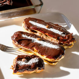 No-Bake Chocolate Eclair Cake