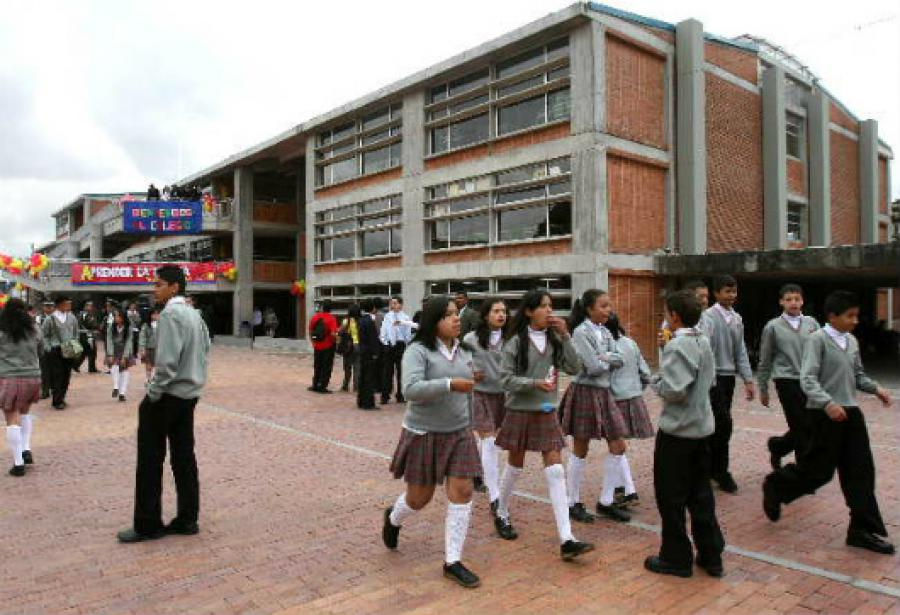 Por la educación de los bogotanos