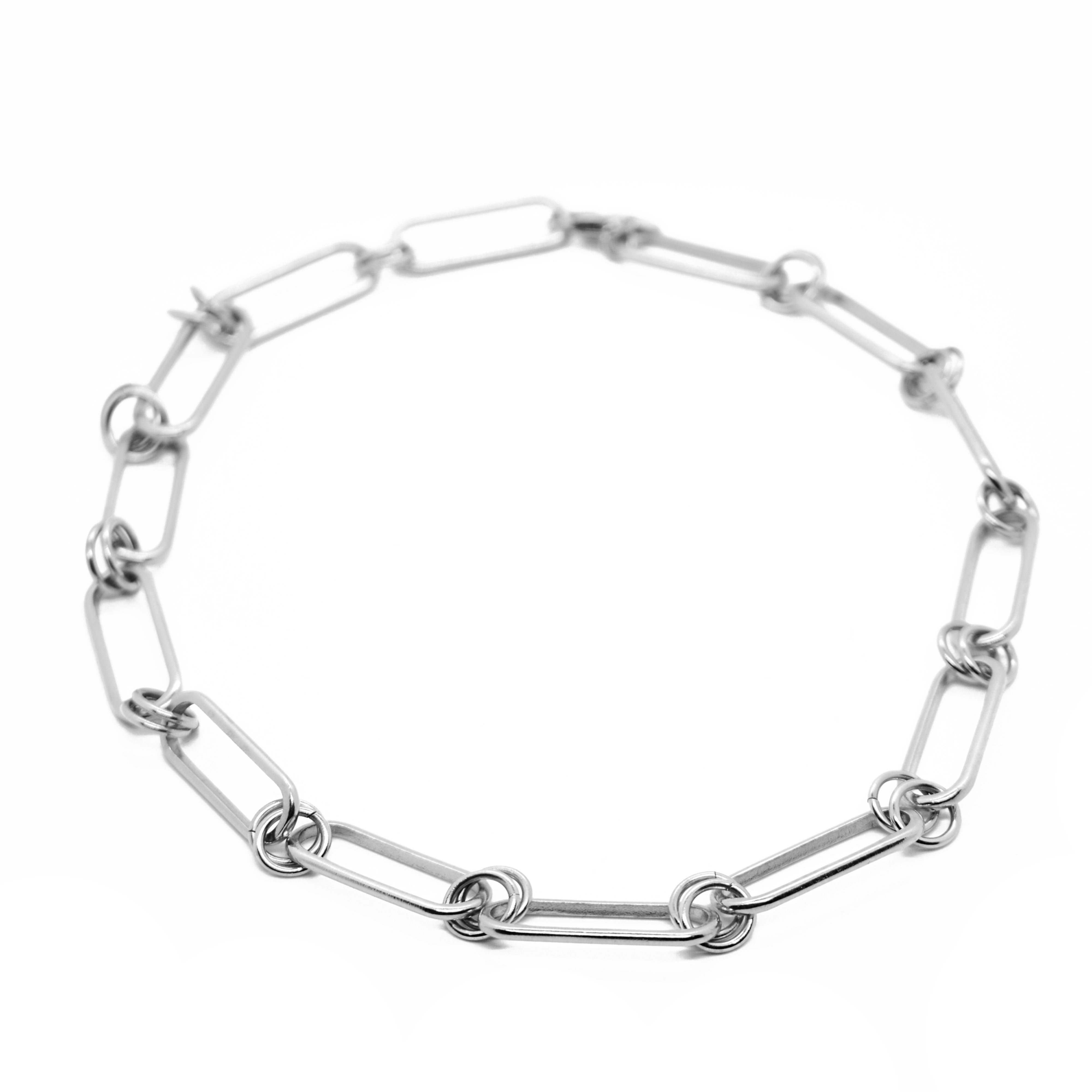Bold chain