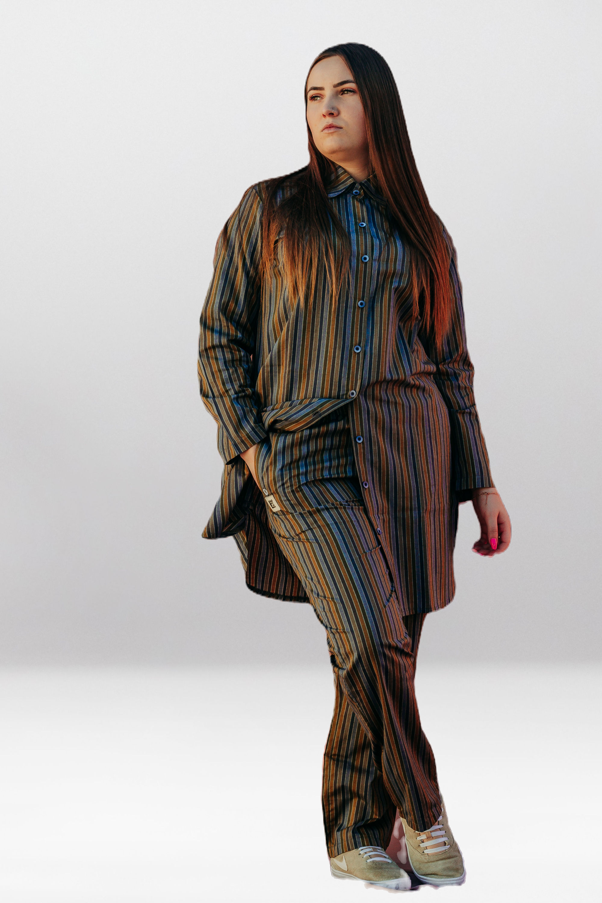 Chemise e calça. Coleção Oriental. Listra verde oliva e azul